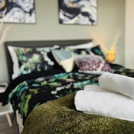 Ft8 Brick Lane * London