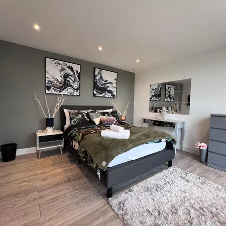 Ft8 Brick Lane Apartment London