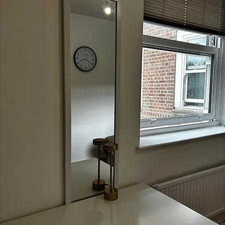 Super Cosy Flat In East Apartment *