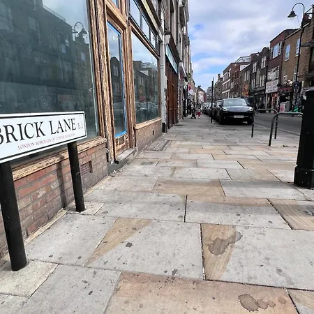Ft8 Brick Lane * London