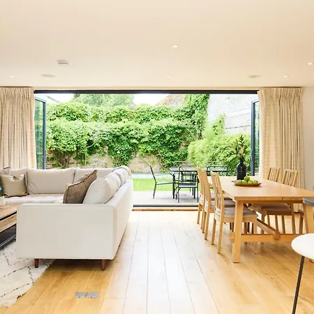 The Putney Wonder - Dazzling 3bdr Flat With Garden Apartment London