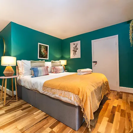 Paddington-marble Arch Duplex Apartment London
