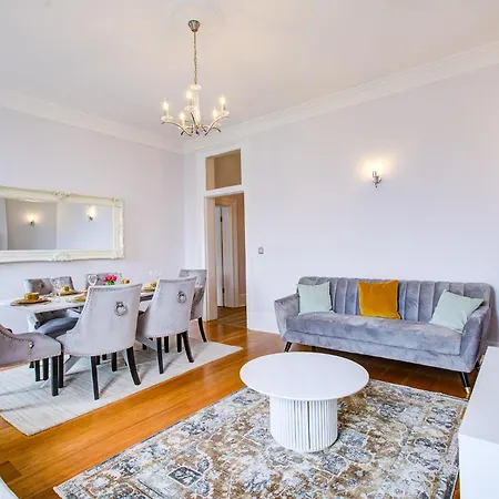 Apartment Hyde Park