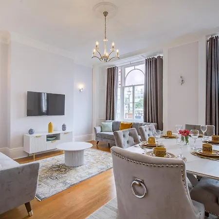 Apartment Hyde Park
