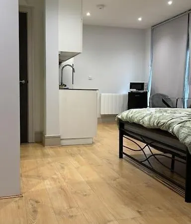 Cozy And Comfortable * Surbiton