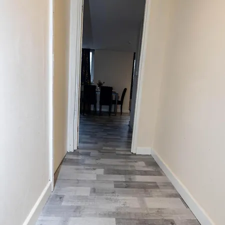 דירה Sleeps4-sofabed-closetocity-freeparking