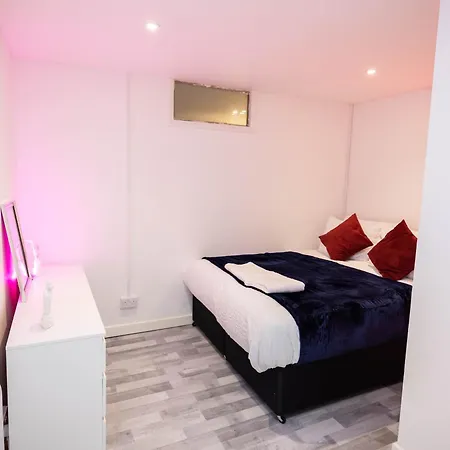 Sleeps4-sofabed-closetocity-freeparking *