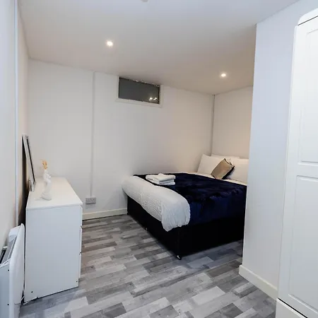 Sleeps4-sofabed-closetocity-freeparking * לונדון