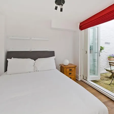 Charming 2-bed Near Buckingham Palace