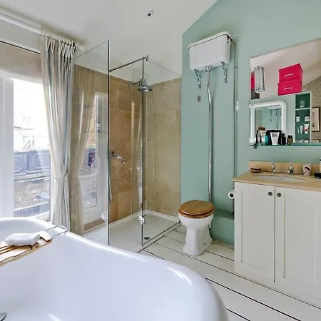 Delightful 3-bed Family Bayswater * London