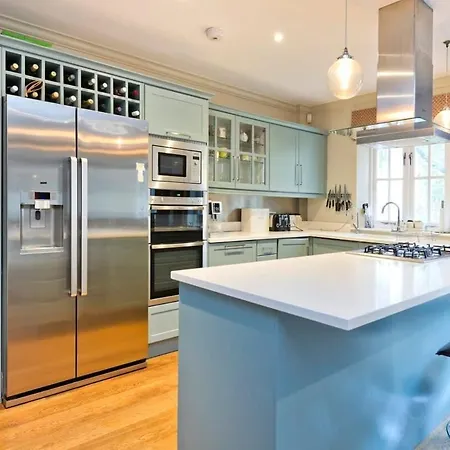 Delightful 3-bed Family Bayswater