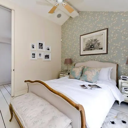 Delightful 3-bed Family Bayswater London