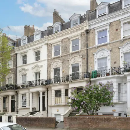 Luxurious Modern Flat In Charming Little Venice *