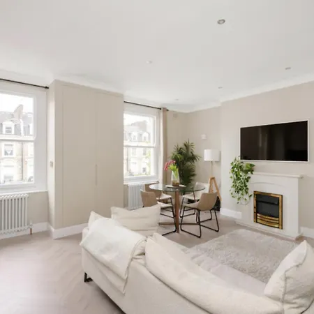 Apartman Luxurious Modern Flat In Charming Little Venice London