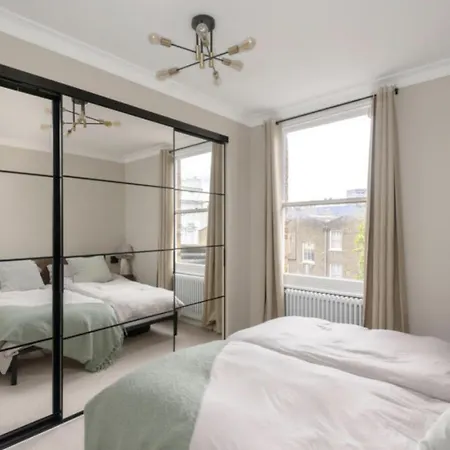 Apartman Luxurious Modern Flat In Charming Little Venice
