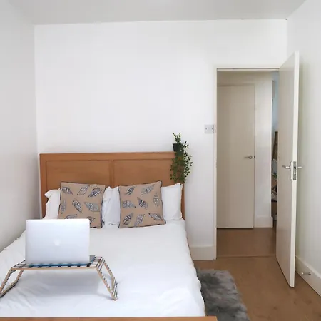 Chic 4-bed In Trendy Clerkenwell W Balcony And Walking Distance To Tube Apartment *