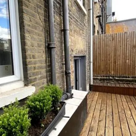 Unbeatable Location In Camden-spacious Flat Apartment *