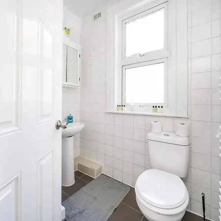 Tranquil 2br In Harlesden ロンドン