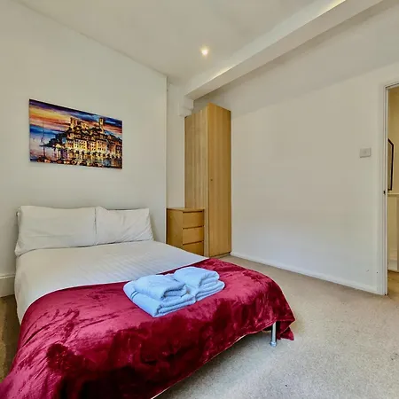Stunning 2br Flat In לונדון