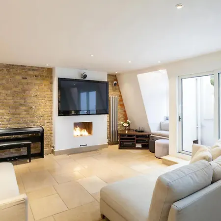 Knightsbridge 4th Floor Walk Up- Penthouse *