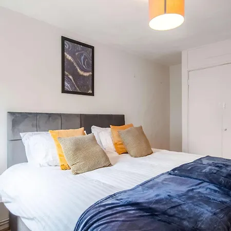 One Bed Apt By Livestay Short Lets & Serviced Accommodation London Apartamento