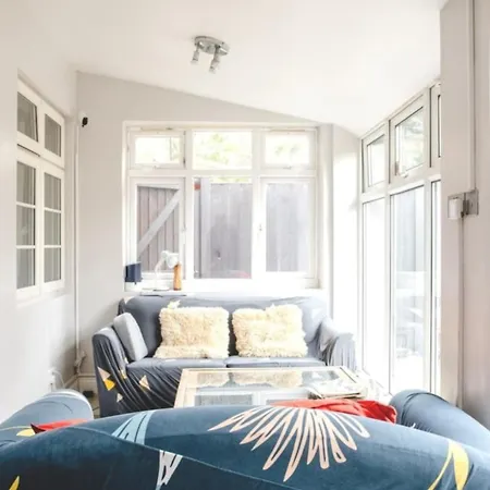 Comfy Doubles * London