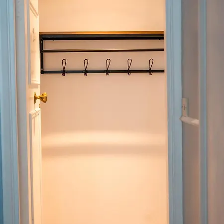 Primrose Hill Park Apartment