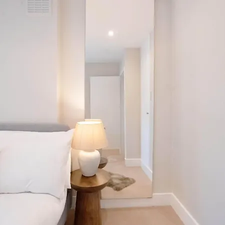 Primrose Hill Park Apartment London