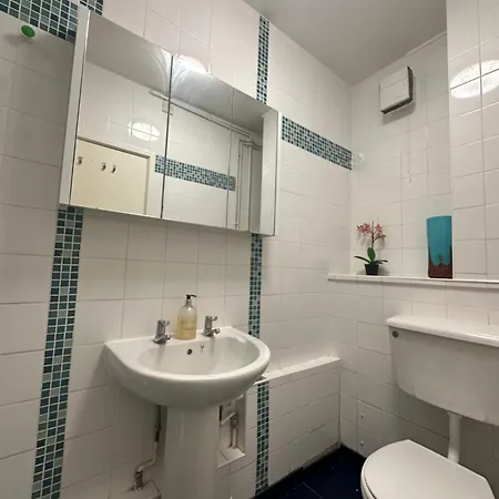 Levita House * London