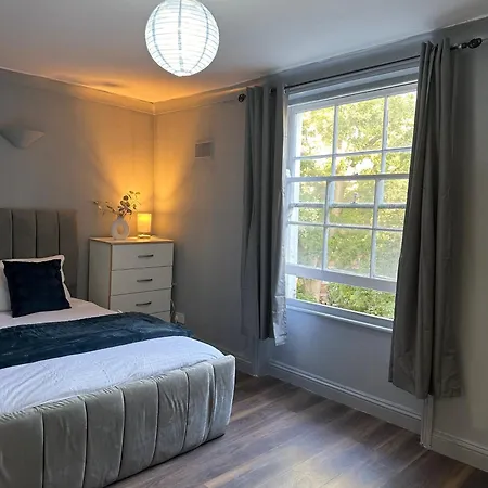 Alloggio in famiglia Luxury In A 4 Bedroom Flat! 4 Minutes Walk To Kingscross, St Pancras