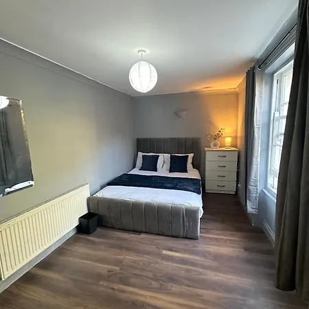 Alloggio in famiglia Luxury In A 4 Bedroom Flat! 4 Minutes Walk To Kingscross, St Pancras Londra