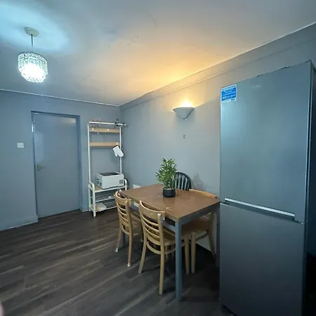 Alloggio in famiglia Luxury In A 4 Bedroom Flat! 4 Minutes Walk To Kingscross, St Pancras