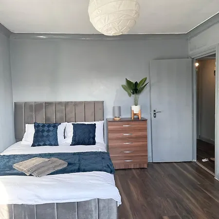 Alloggio in famiglia Luxury In A 4 Bedroom Flat! 4 Minutes Walk To Kingscross, St Pancras *