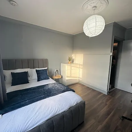 Alloggio in famiglia Luxury In A 4 Bedroom Flat! 4 Minutes Walk To Kingscross, St Pancras *