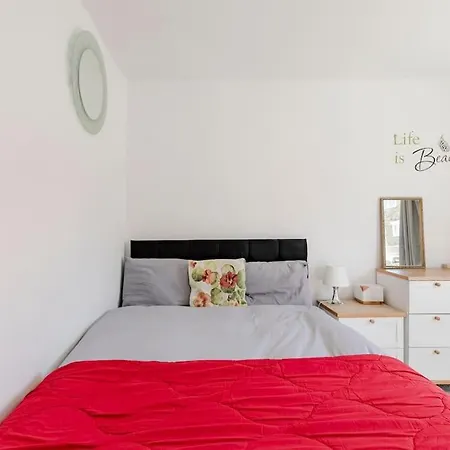 Apartment With Beautiful View London