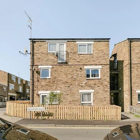 With Beautiful View Apartment London