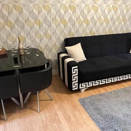Lovely & Spacious Flat-deptford Creekside Apartment