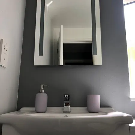 Apartment Cosy 2 Bedroom Flat In Manor House London