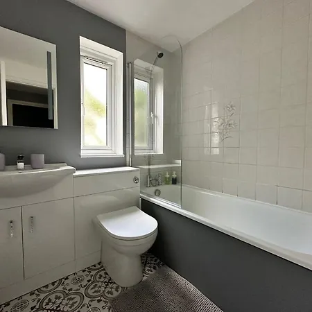 Cosy 2 Bedroom Flat In Manor House