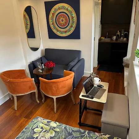 Guest house Bespoke Gallery *