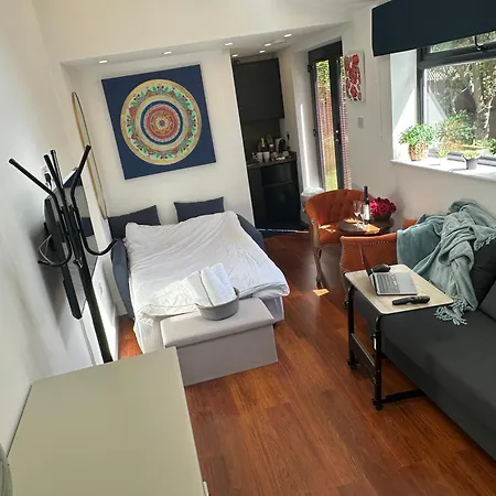 Bespoke Gallery * Hendon
