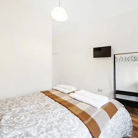 Charlies Flat Apartment *