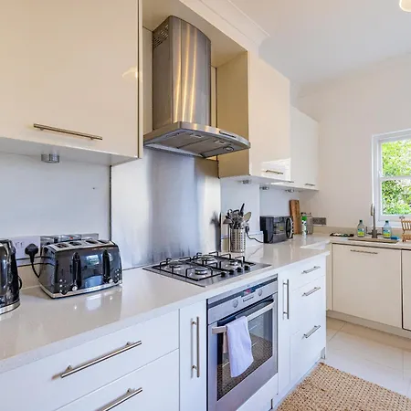 Gorgeous 3 B Edroom In Little Venice *