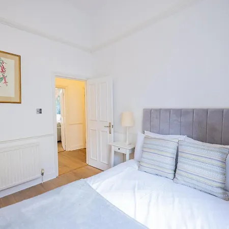 Apartment Gorgeous 3 B Edroom In Little Venice
