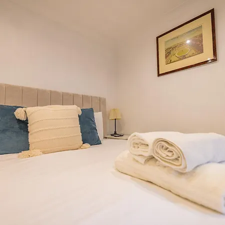 Apartment Gorgeous 3 B Edroom In Little Venice London