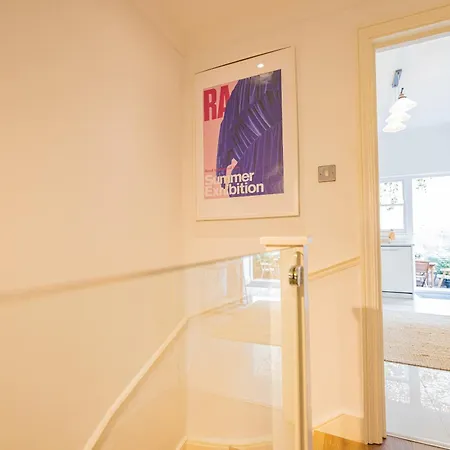 Apartment Gorgeous 3 B Edroom In Little Venice *