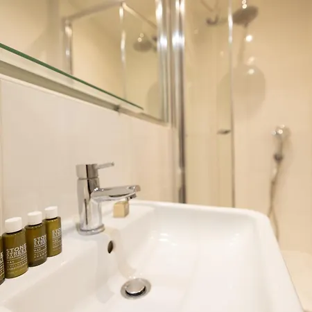 Gorgeous 3 B Edroom In Little Venice Apartment *