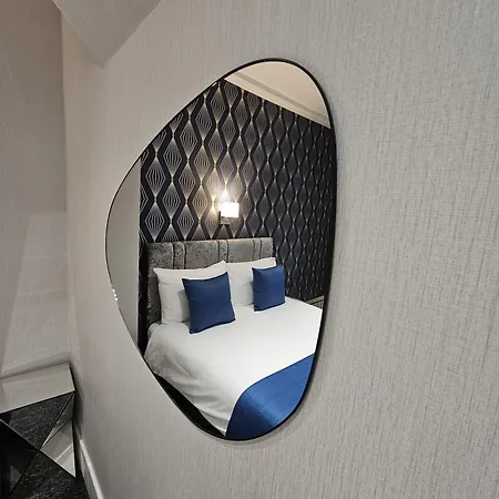 Hotel George 3*