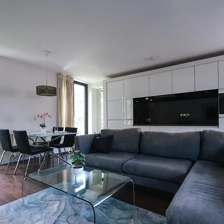 Modern Serviced 3 Minutes From Blackfriars Station