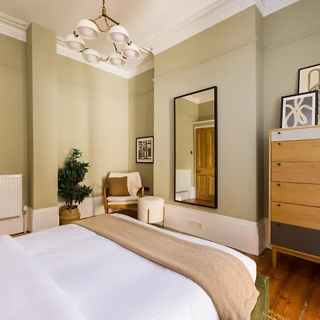 The Tyrwhitt Road Place - Lovely 2bdr Flat With Garden Apartment London